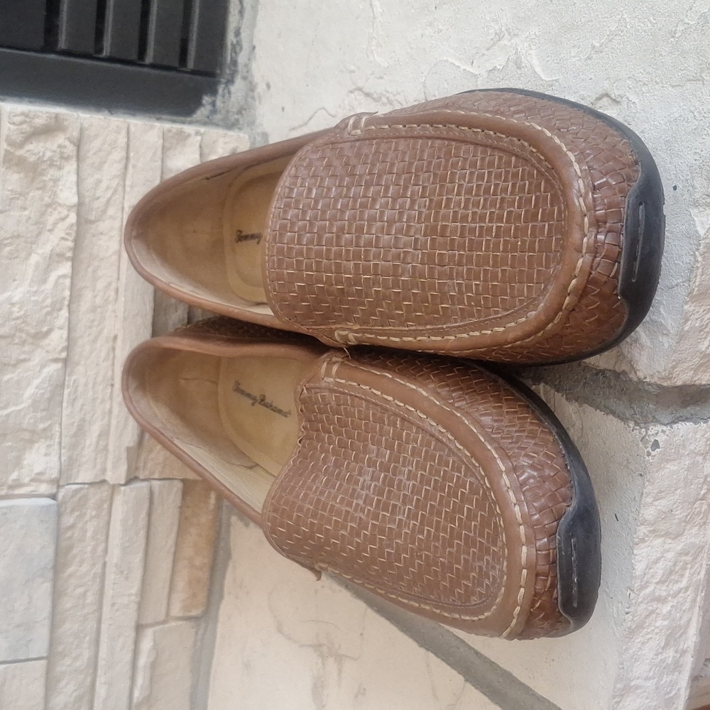 Tommy Bahama size 14 loafers